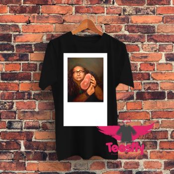 Danny DeVito with his beloved ham Graphic T Shirt
