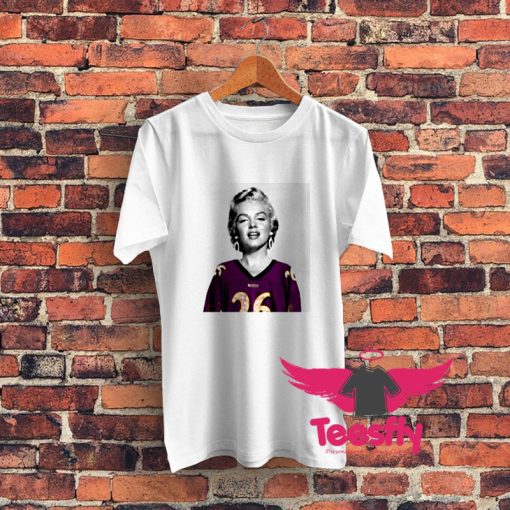 Marilyn Monroe Norma Jeane Wearing Baltimore Ravens Jersey Graphic T Shirt