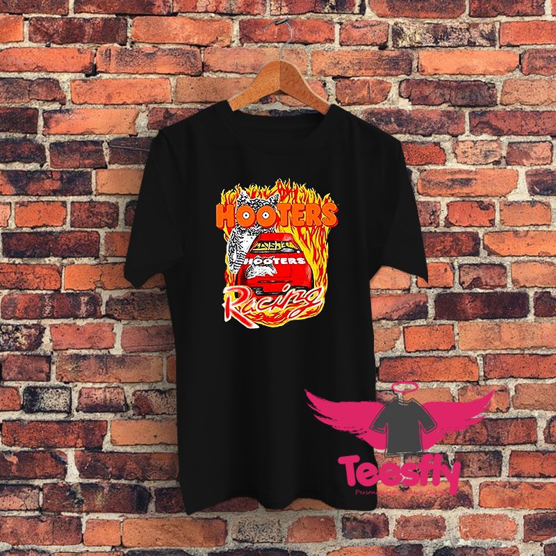 Vintage Hooters Racing Graphic T Shirt